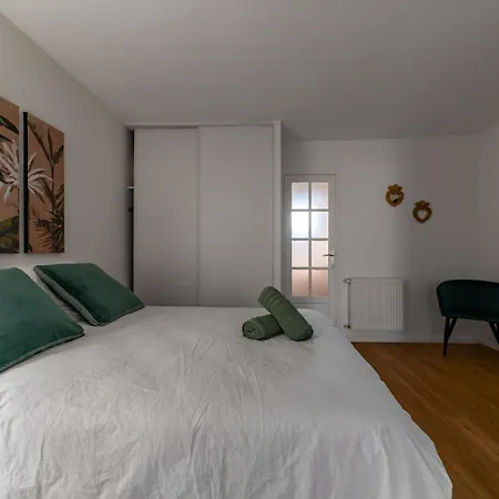 Le Celestin - Appartement 2 Chambres Avec Jardin En Centre Ville Vichy Exterior photo